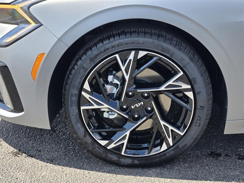 new 2026 Kia K5 car, priced at $27,869