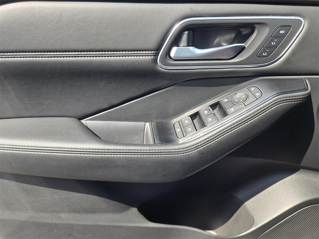 used 2021 Nissan Rogue car, priced at $20,602