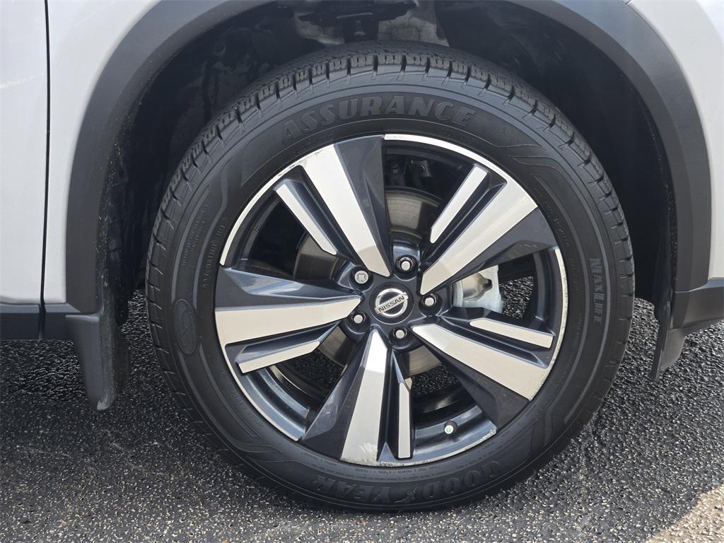 used 2021 Nissan Rogue car, priced at $20,602