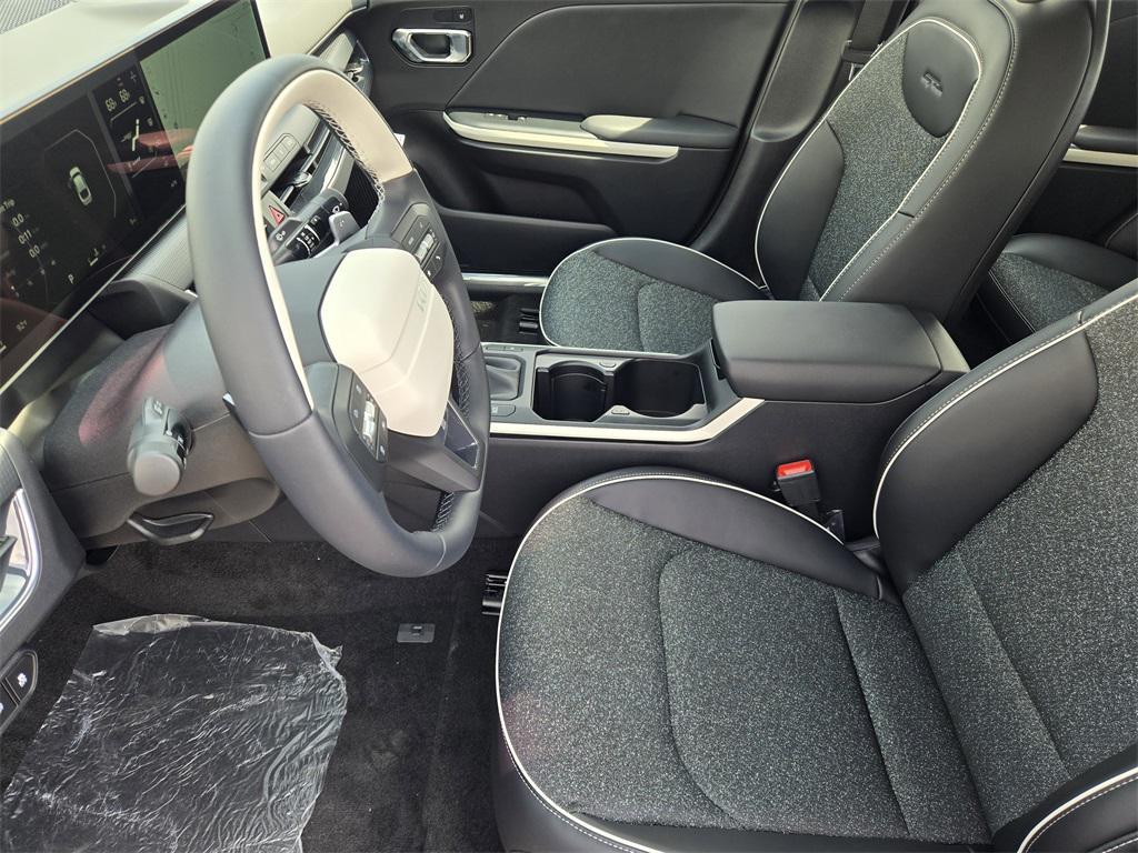 new 2025 Kia K4 car, priced at $23,547