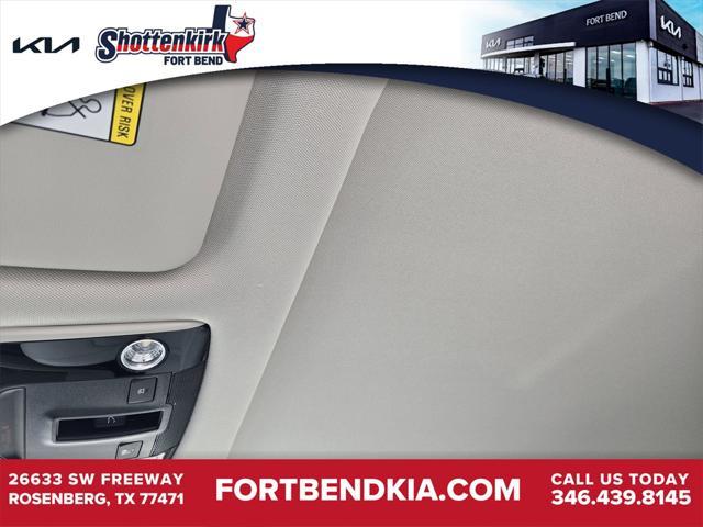 new 2025 Kia Sportage car, priced at $32,560