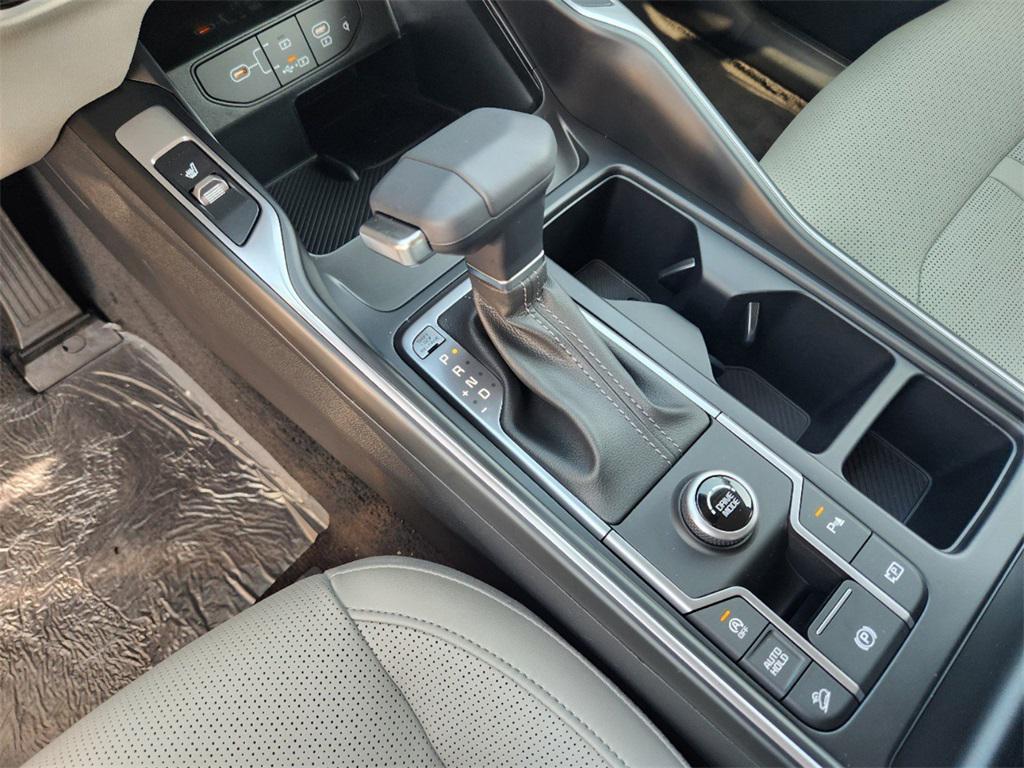 new 2025 Kia Sorento car, priced at $35,163