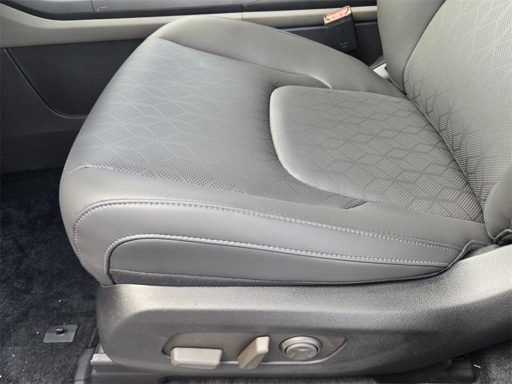 new 2026 Kia Carnival Hybrid car, priced at $42,185
