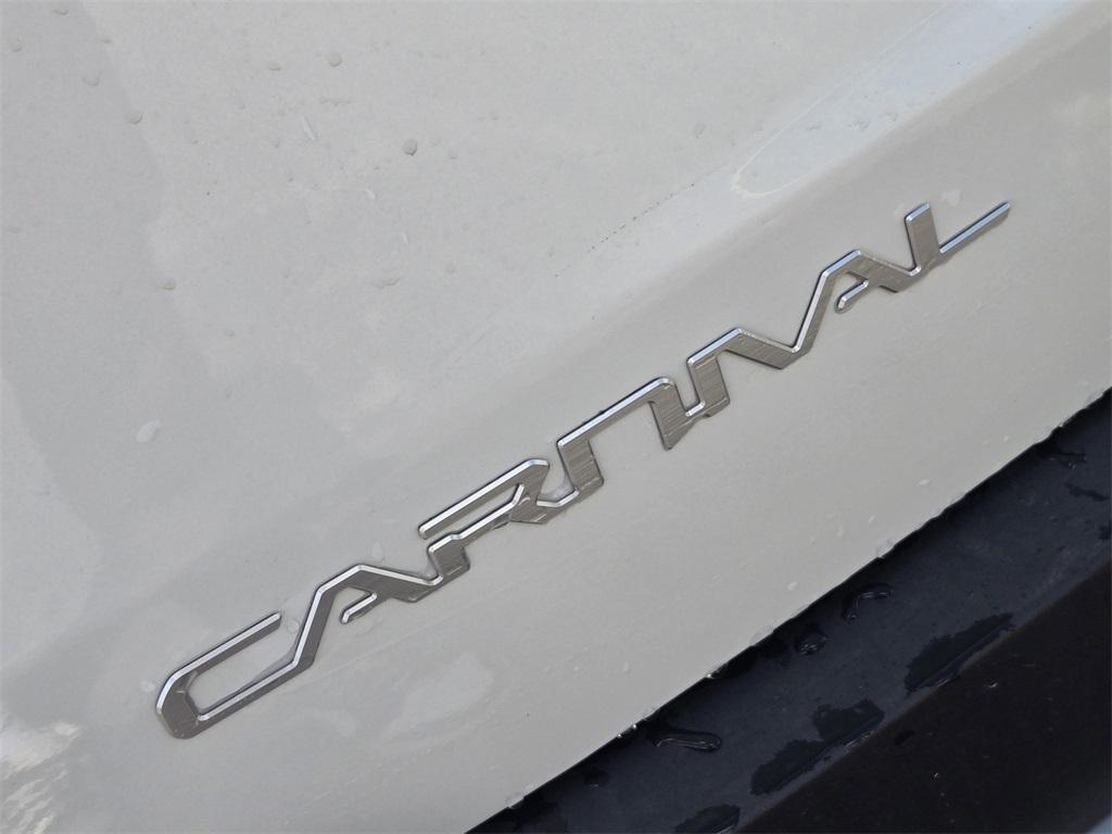 new 2026 Kia Carnival Hybrid car, priced at $42,185