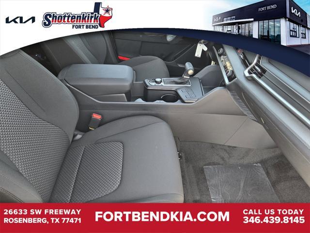 new 2025 Kia Sportage car, priced at $29,355