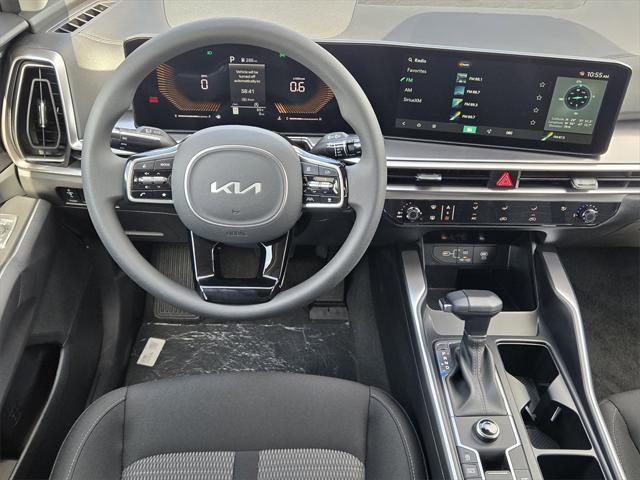 new 2025 Kia Sorento car, priced at $32,625