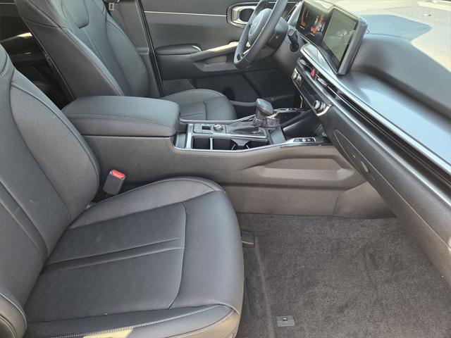 new 2025 Kia Sorento car, priced at $41,300
