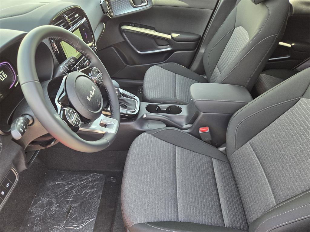new 2025 Kia Soul car, priced at $22,294