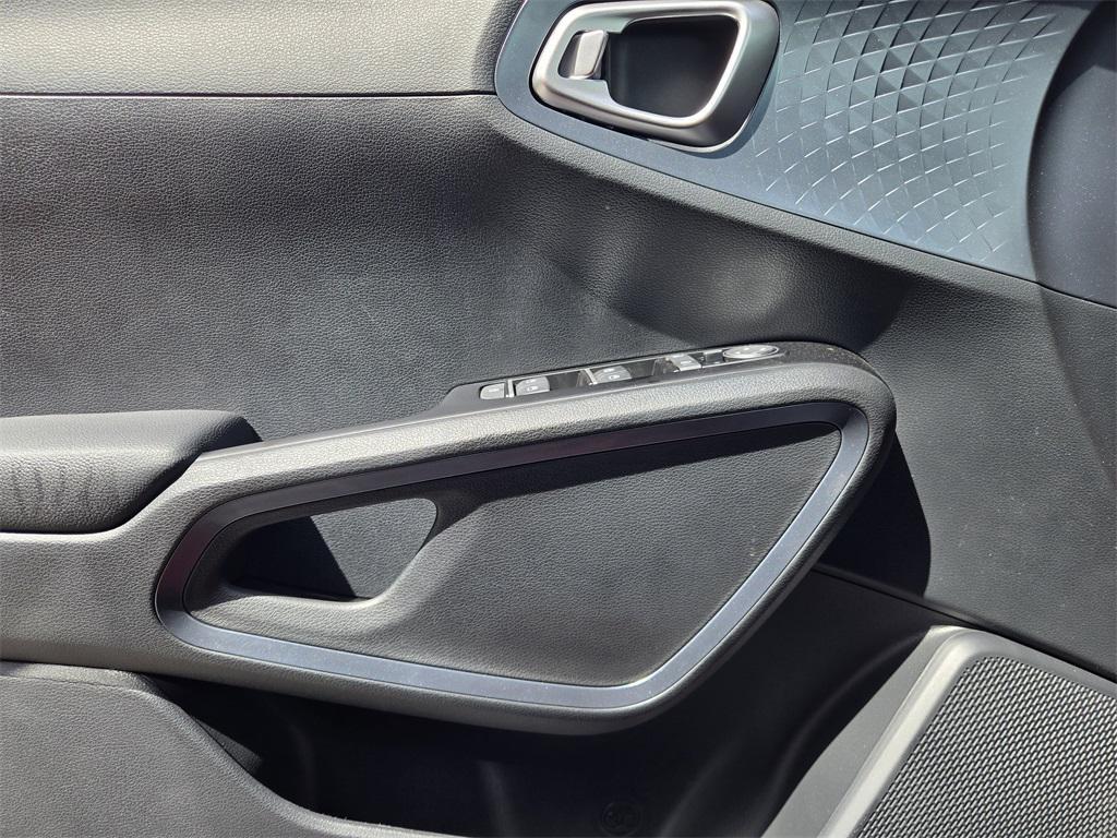 new 2025 Kia Soul car, priced at $22,294