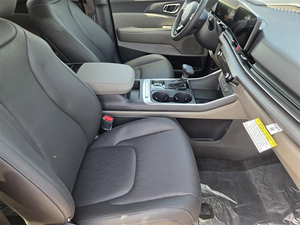 new 2026 Kia Carnival car, priced at $40,370