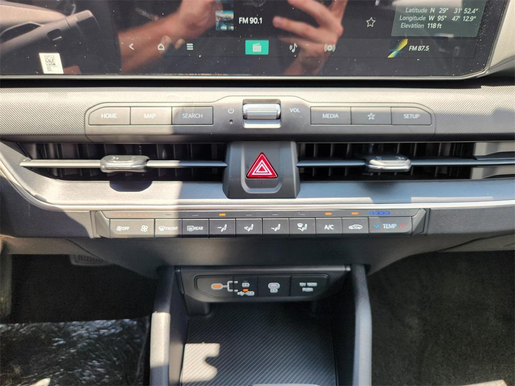 new 2025 Kia K4 car, priced at $22,332