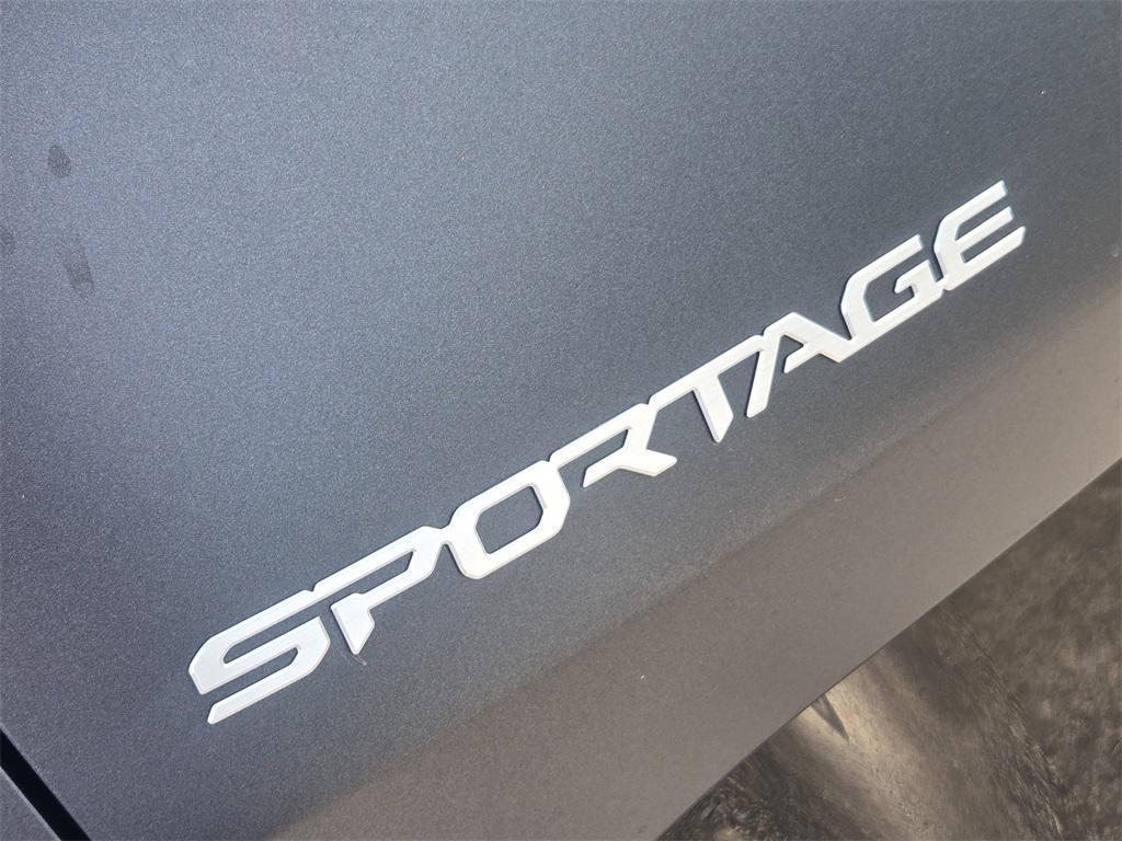 new 2025 Kia Sportage Hybrid car, priced at $35,036