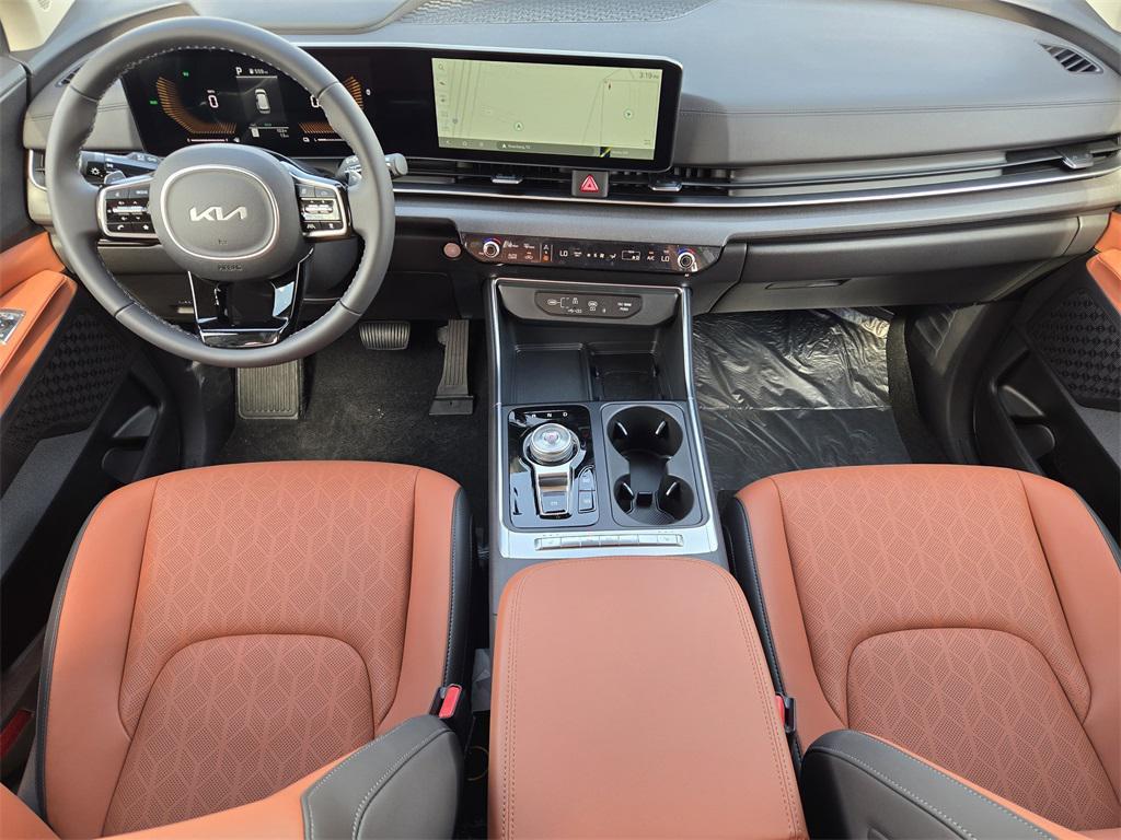 new 2026 Kia Carnival Hybrid car, priced at $43,625