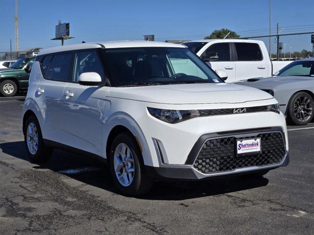 new 2025 Kia Soul car, priced at $22,685