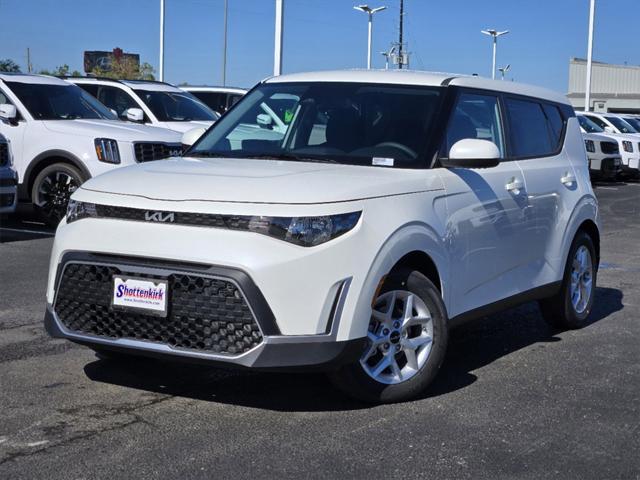 new 2025 Kia Soul car, priced at $22,685