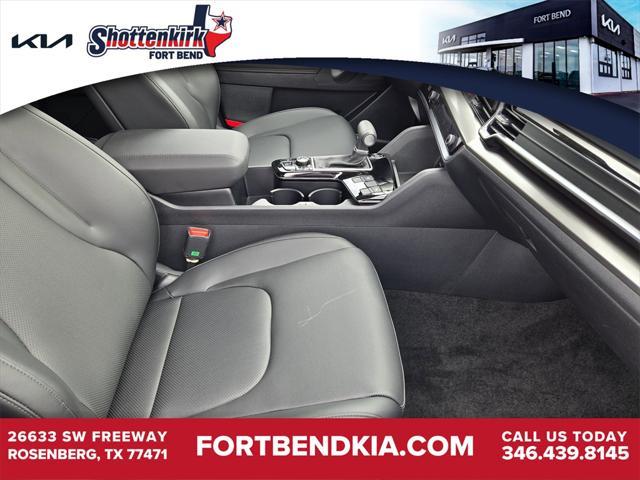 new 2025 Kia Sportage car, priced at $33,080