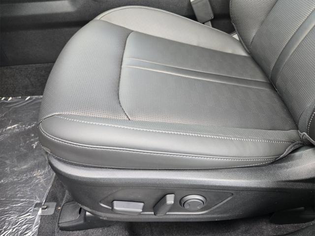 new 2025 Kia Sorento car, priced at $40,765