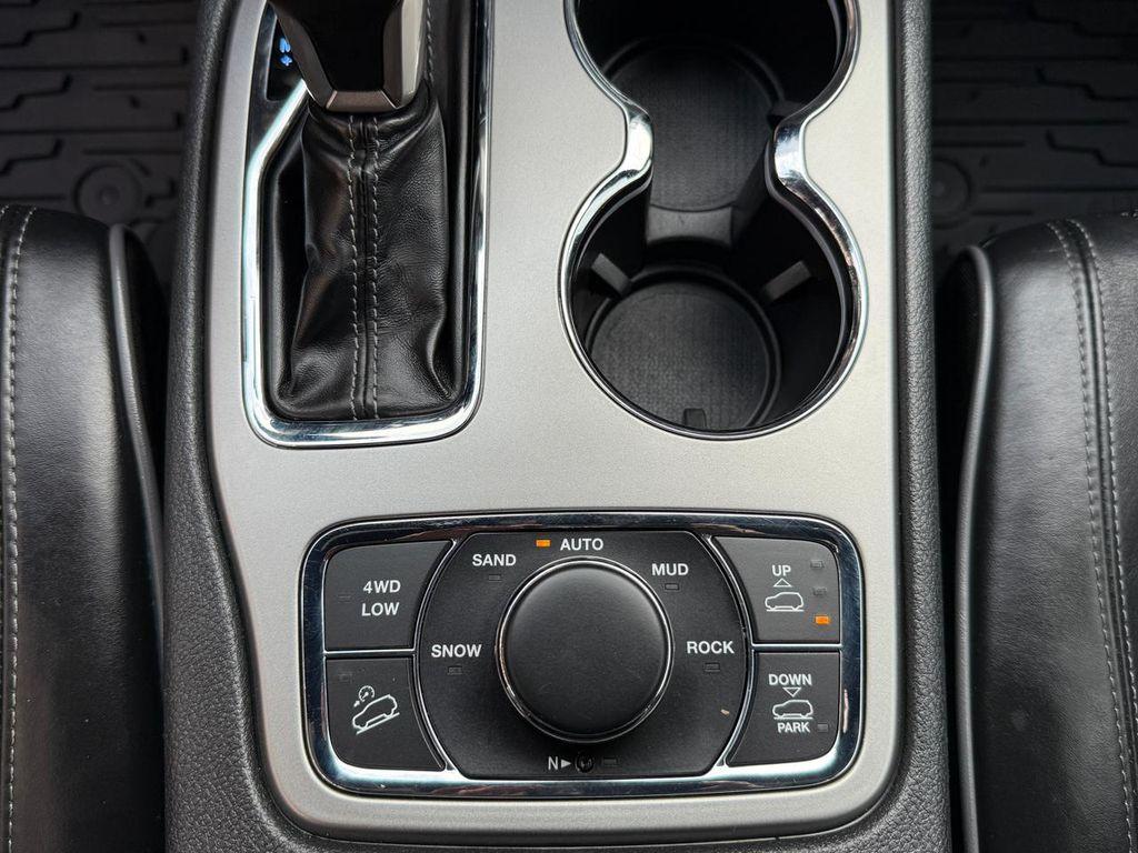 used 2020 Jeep Grand Cherokee car, priced at $28,900