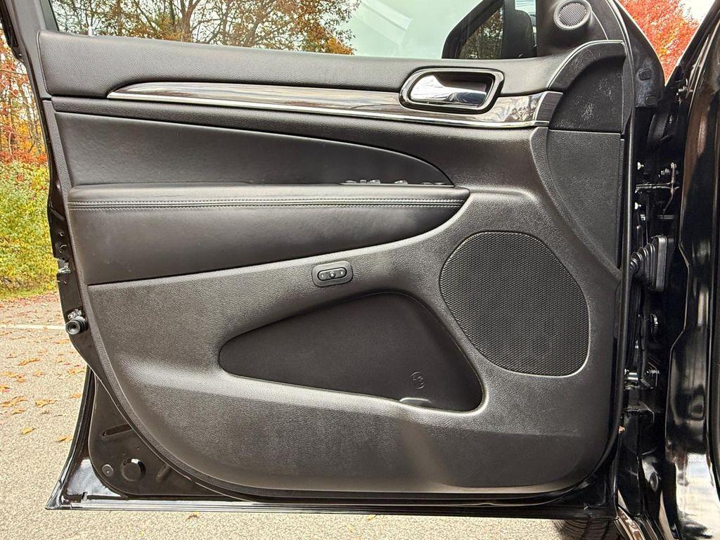 used 2020 Jeep Grand Cherokee car, priced at $28,900