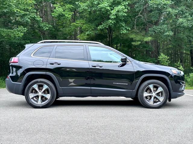 used 2019 Jeep Cherokee car, priced at $19,400