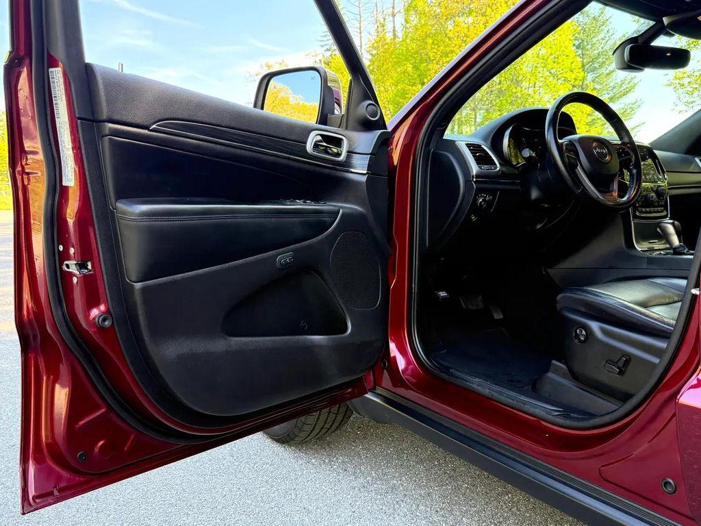 used 2021 Jeep Grand Cherokee car, priced at $23,900