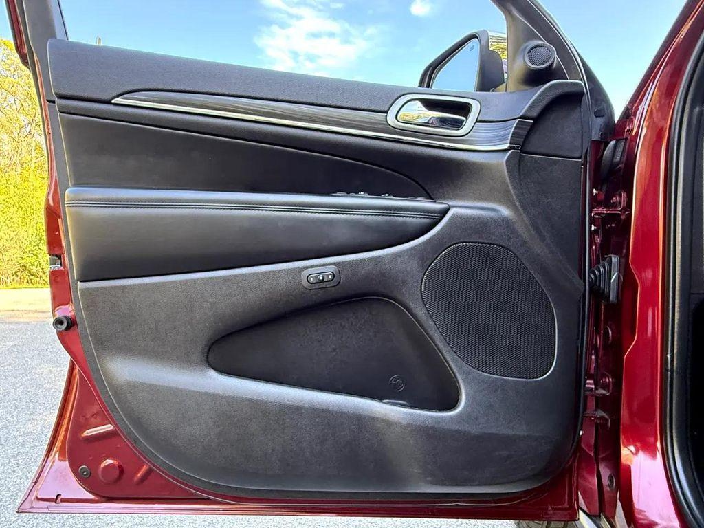 used 2021 Jeep Grand Cherokee car, priced at $23,900