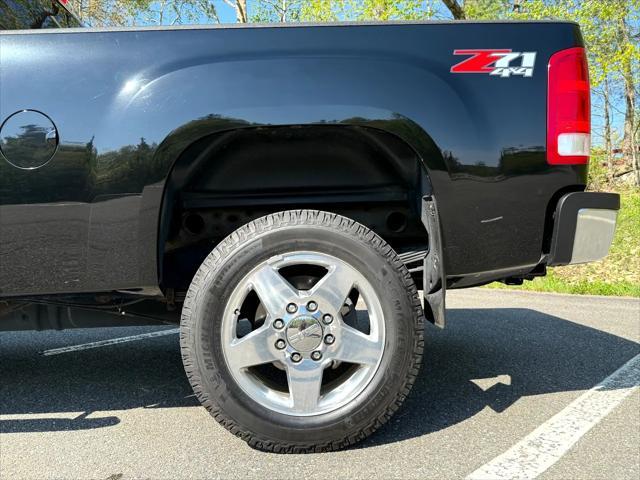 used 2013 GMC Sierra 2500 car, priced at $30,900