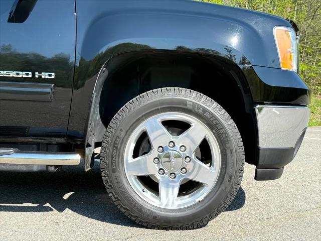 used 2013 GMC Sierra 2500 car, priced at $30,900