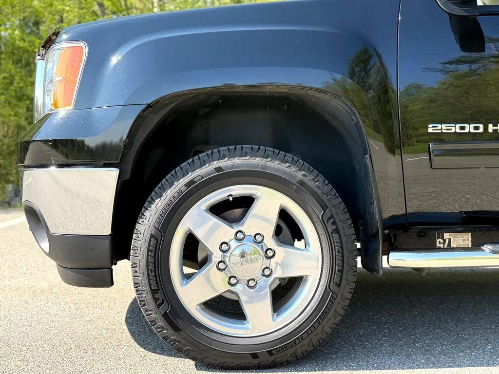 used 2013 GMC Sierra 2500 car, priced at $29,900