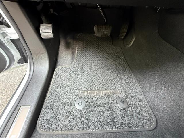 used 2021 GMC Canyon car, priced at $34,900