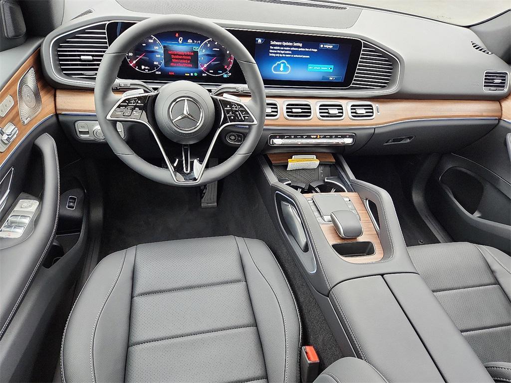 new 2025 Mercedes-Benz GLE 450 car, priced at $84,530