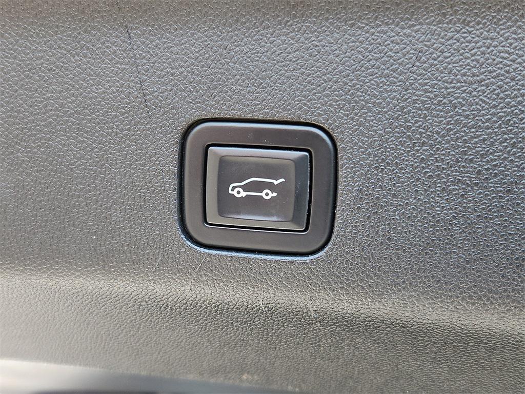 used 2021 Chevrolet Suburban car, priced at $46,888