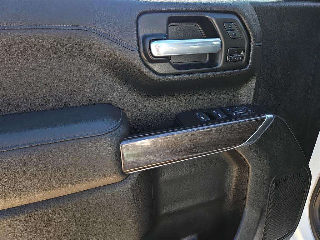 used 2021 Chevrolet Silverado 1500 car, priced at $32,900