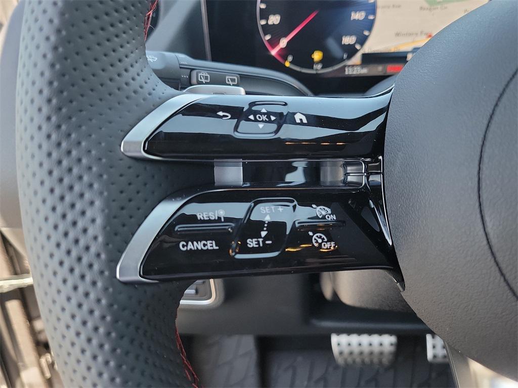 new 2025 Mercedes-Benz GLA 250 car, priced at $54,615