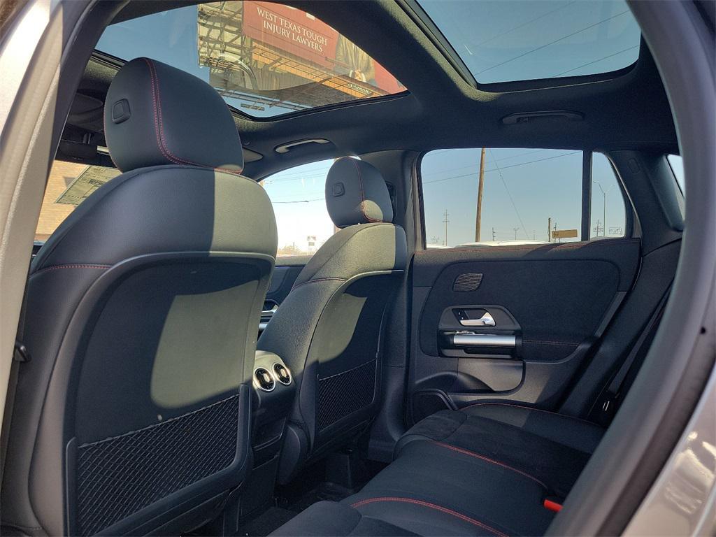 new 2025 Mercedes-Benz GLA 250 car, priced at $54,615