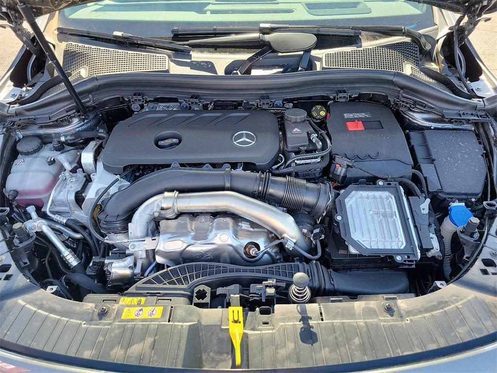 new 2025 Mercedes-Benz GLA 250 car, priced at $54,615