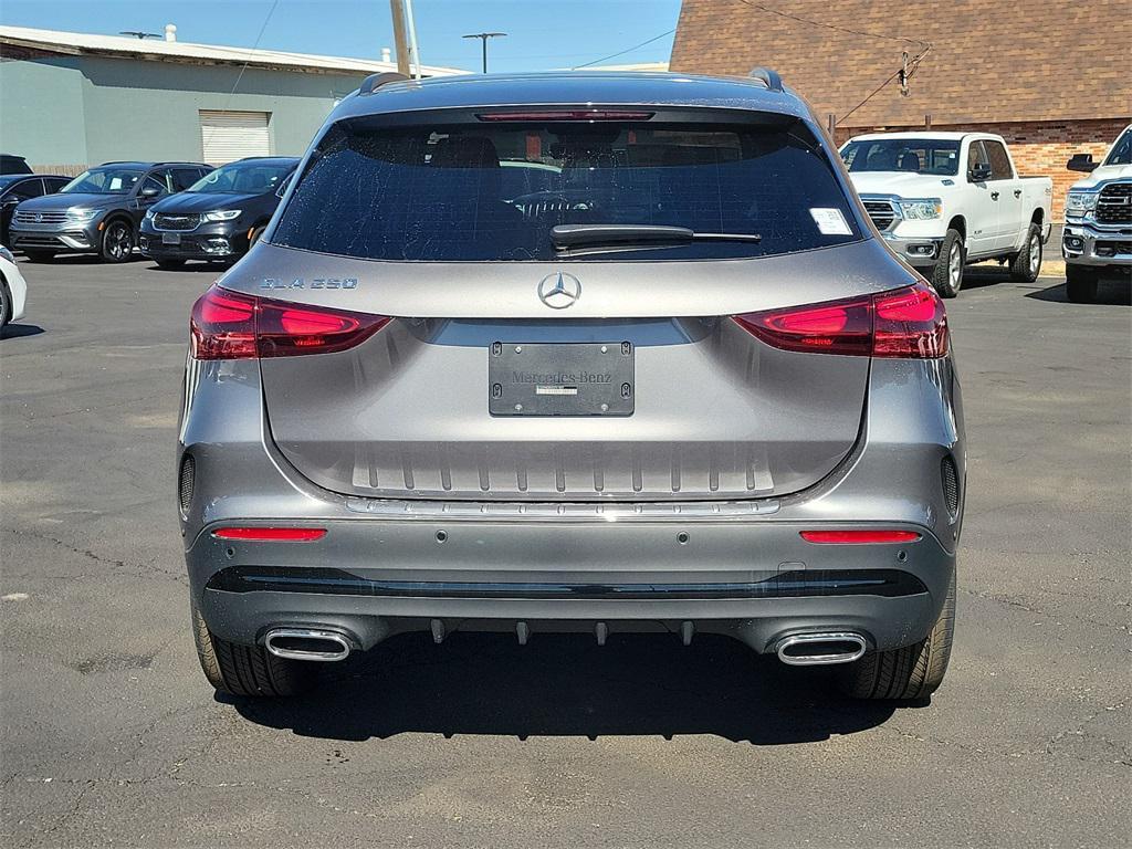 new 2025 Mercedes-Benz GLA 250 car, priced at $54,615