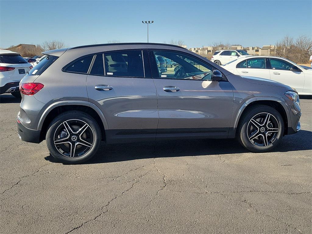 new 2025 Mercedes-Benz GLA 250 car, priced at $54,615