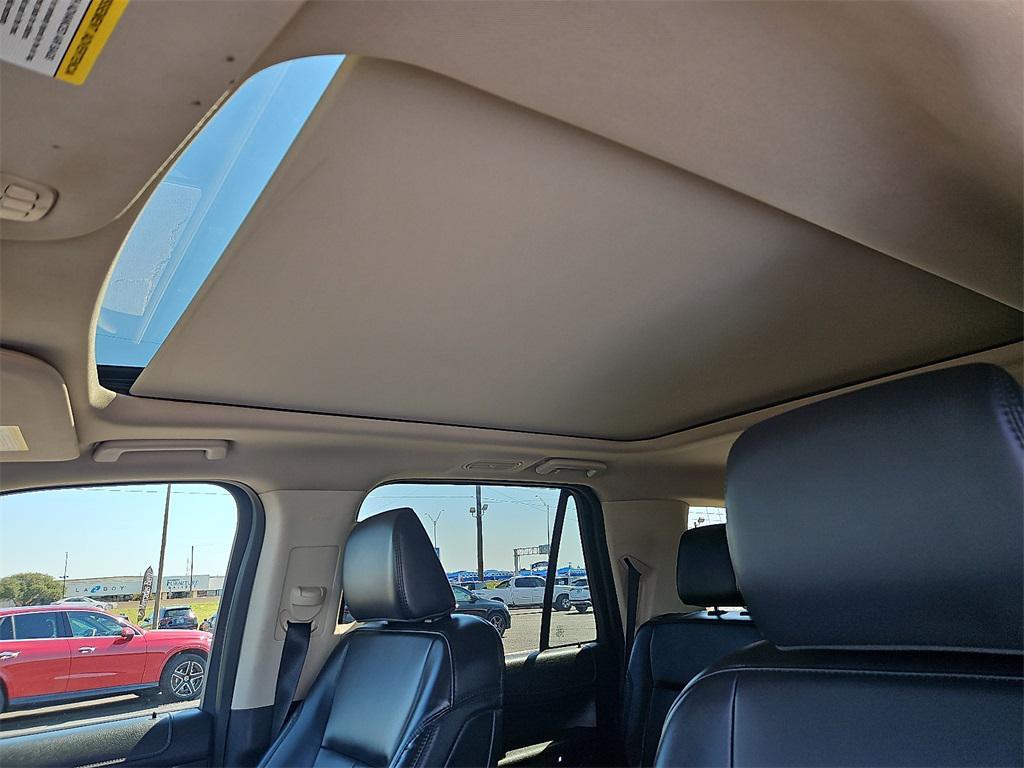 used 2022 Ford Expedition car, priced at $29,888