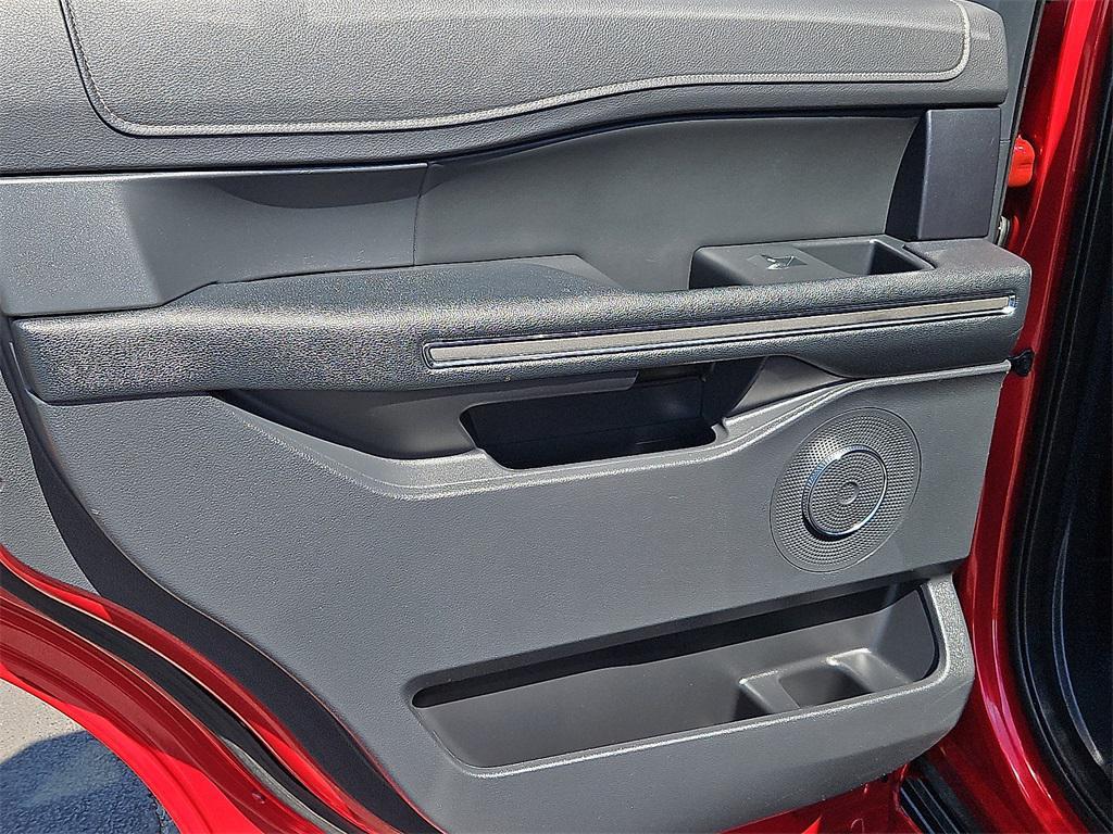 used 2022 Ford Expedition car, priced at $29,888