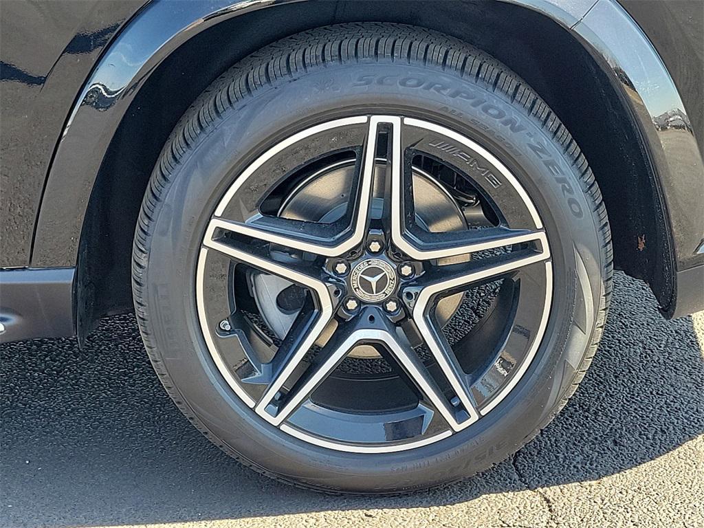 new 2025 Mercedes-Benz GLS 450 car, priced at $96,585