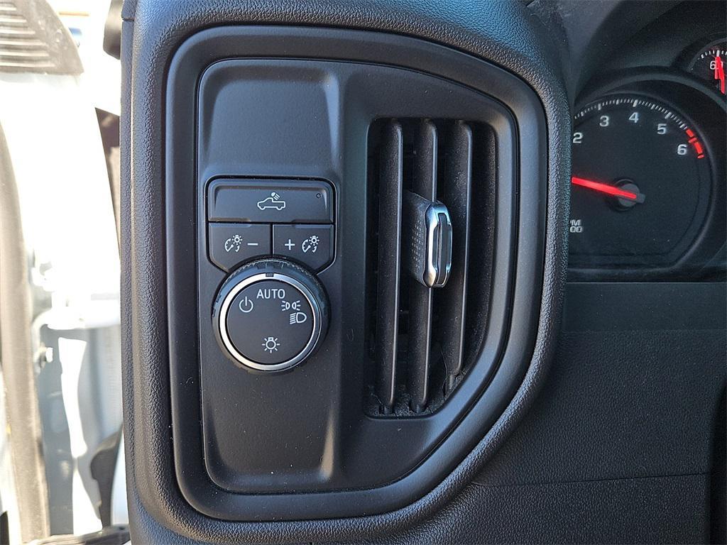 used 2024 Chevrolet Silverado 1500 car, priced at $27,252