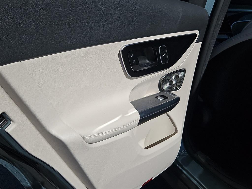 new 2026 Mercedes-Benz GLC 300 car, priced at $58,470