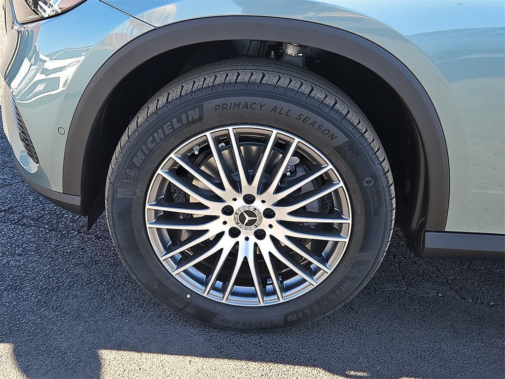 new 2026 Mercedes-Benz GLC 300 car, priced at $58,470