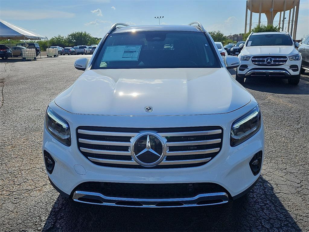 new 2025 Mercedes-Benz GLB 250 car, priced at $47,195