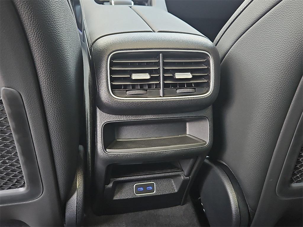 new 2026 Mercedes-Benz GLE 450 car, priced at $83,805