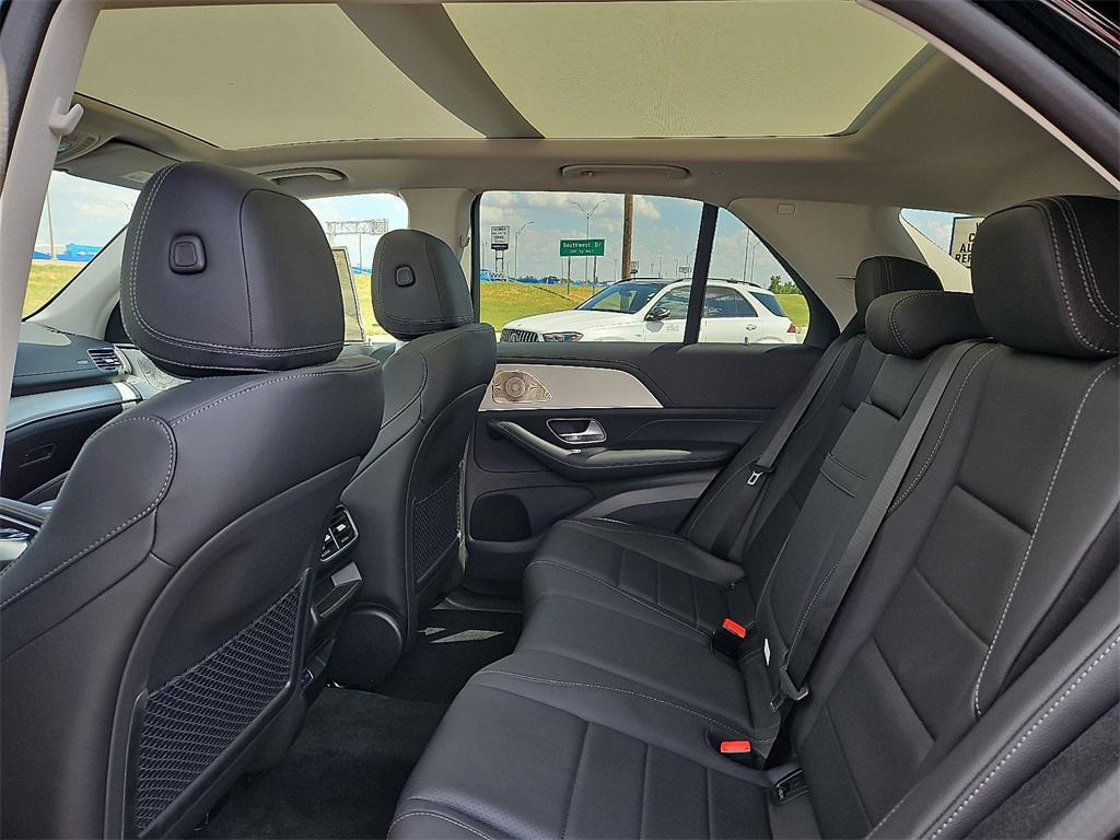 new 2026 Mercedes-Benz GLE 450 car, priced at $83,805