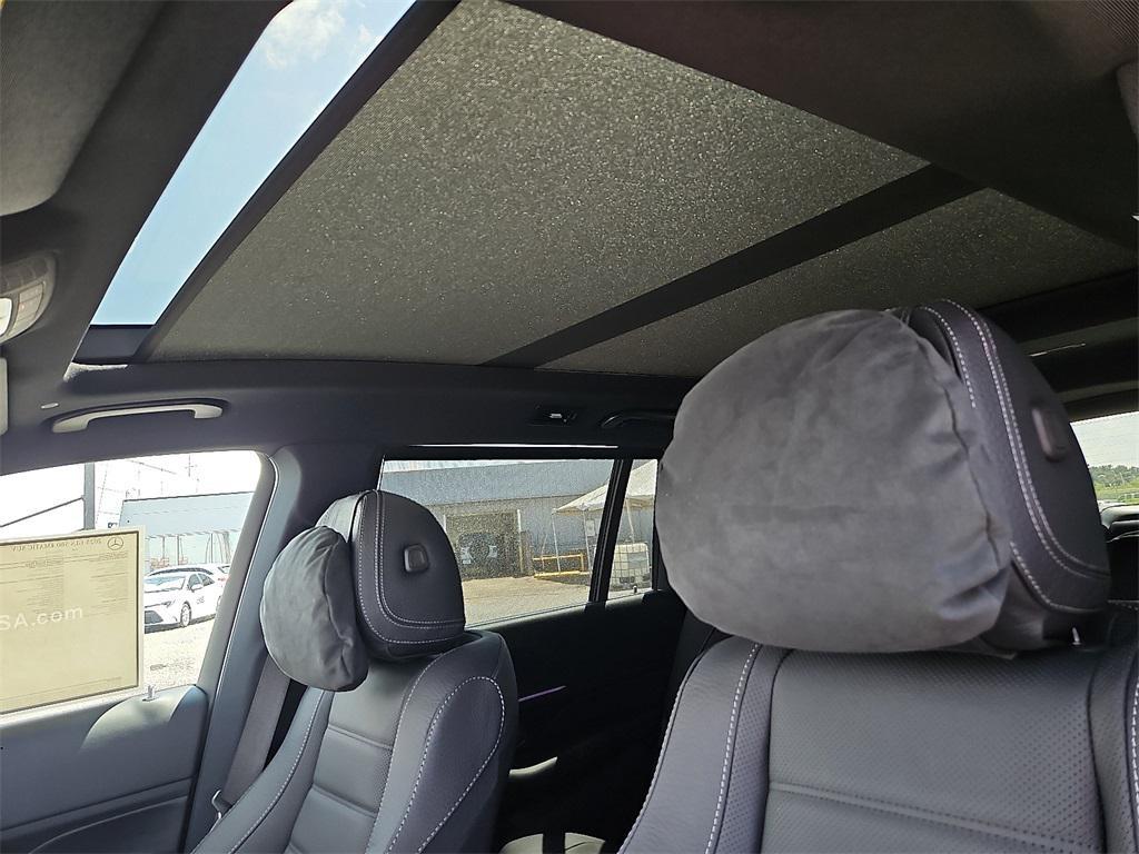 new 2025 Mercedes-Benz GLS 580 car, priced at $124,660