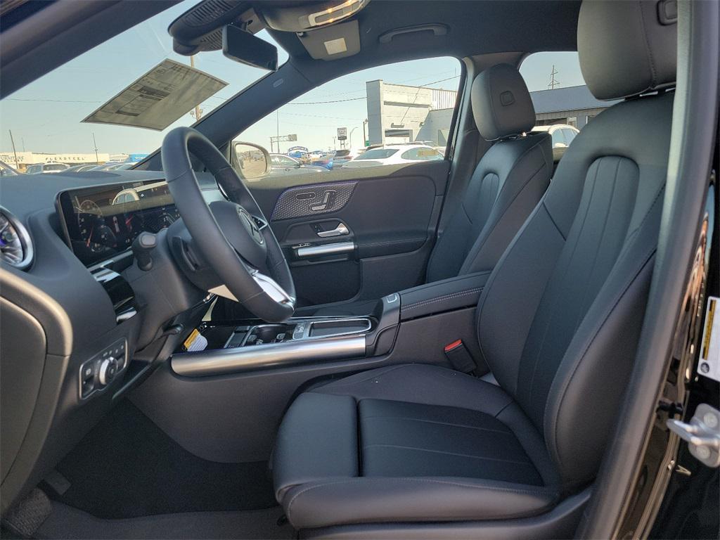 new 2025 Mercedes-Benz GLA 250 car, priced at $46,650