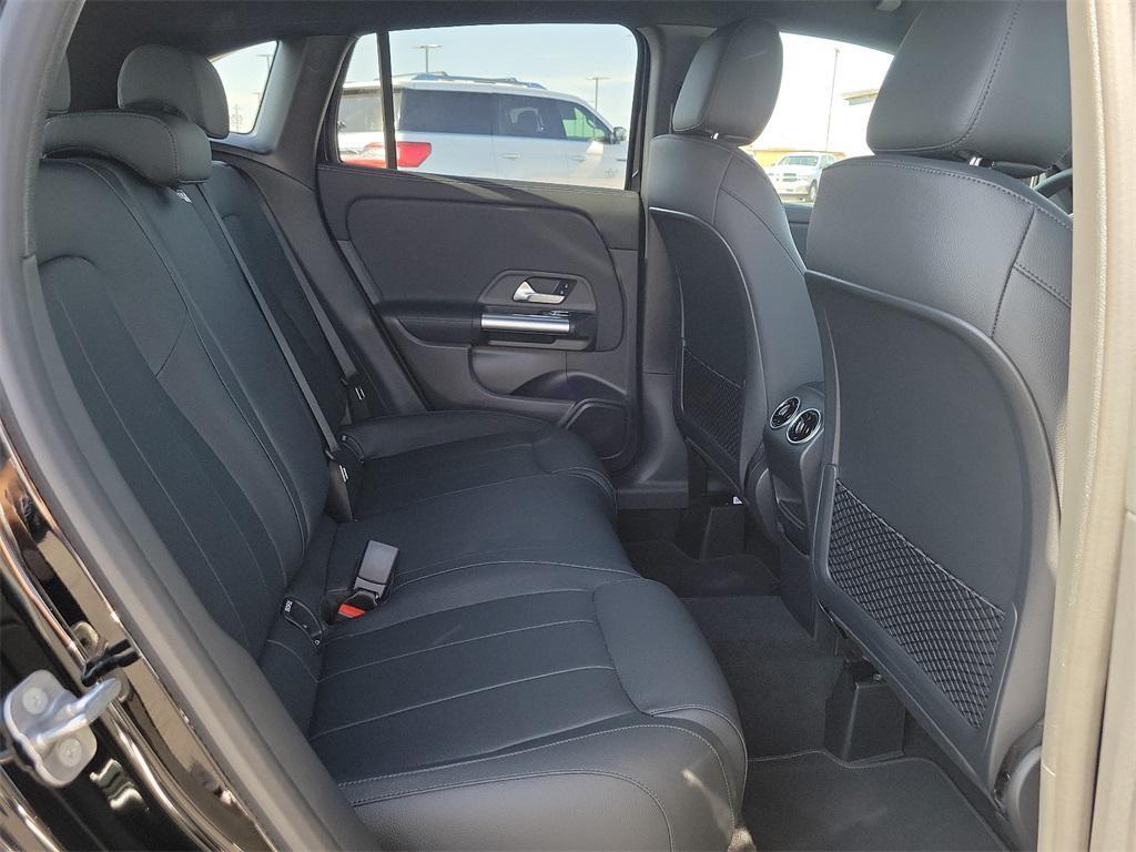 new 2025 Mercedes-Benz GLA 250 car, priced at $46,650